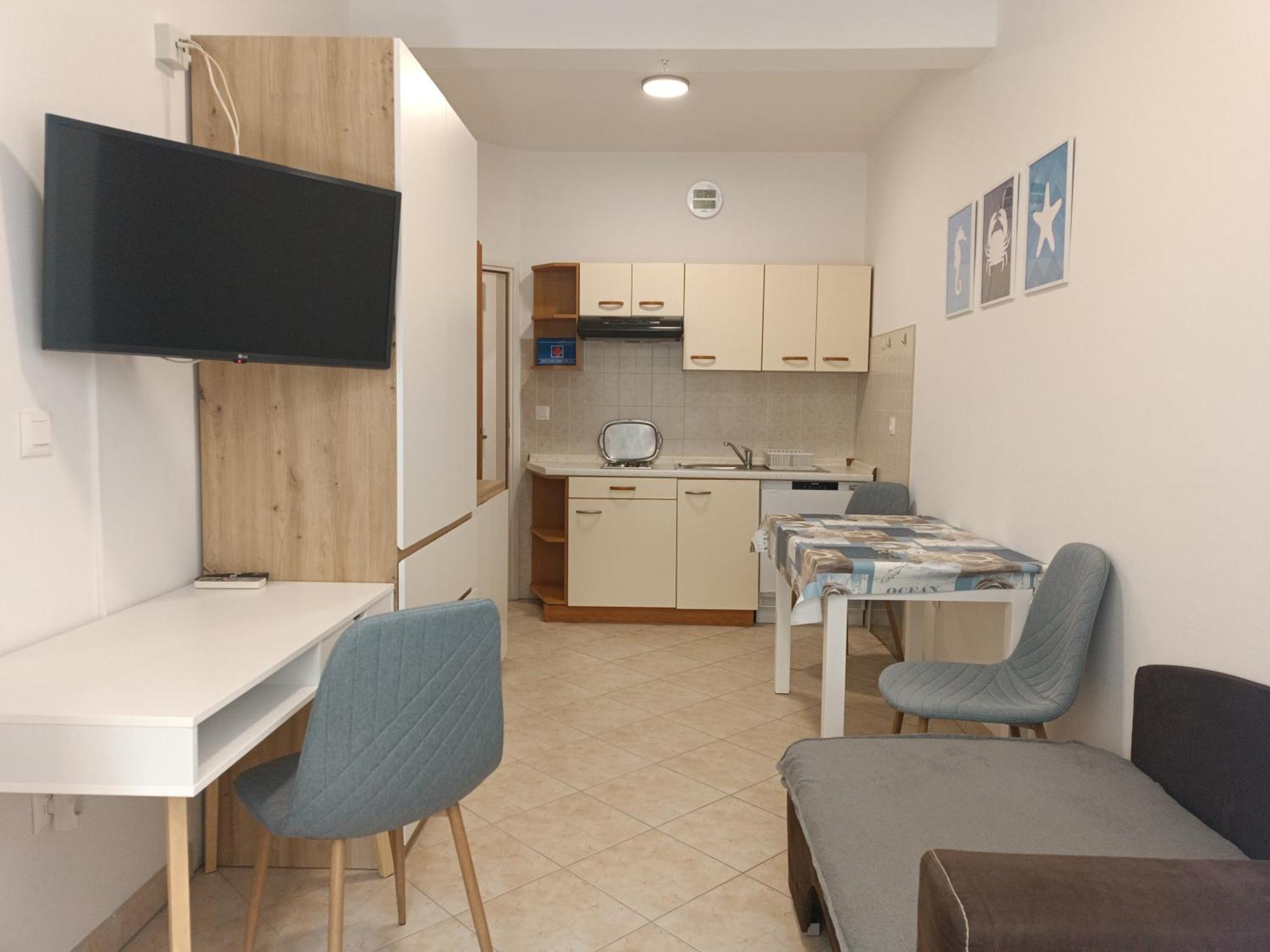 Jelovac Apartment *